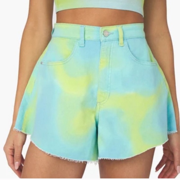 NWT WeWoreWhat Stretch Twill Flare Bell Denim Shorts in Tie Dye Size 27 - Picture 4 of 8